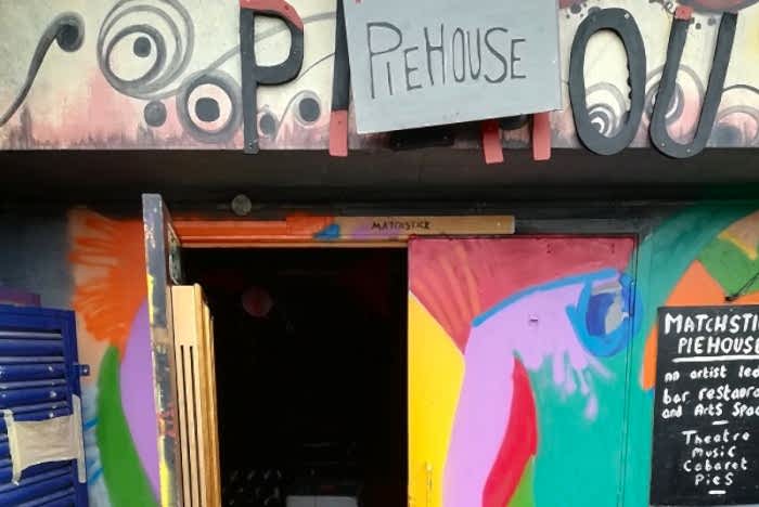 MatchstickPiehouse_600x400_detail