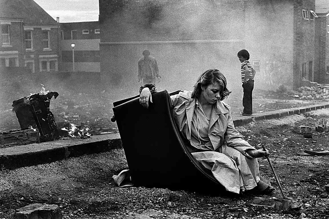 Karen On Overturned Chair, Youth Unemployment (1981) – Tish Murtha (c) Ella Murtha, all rights reserved.