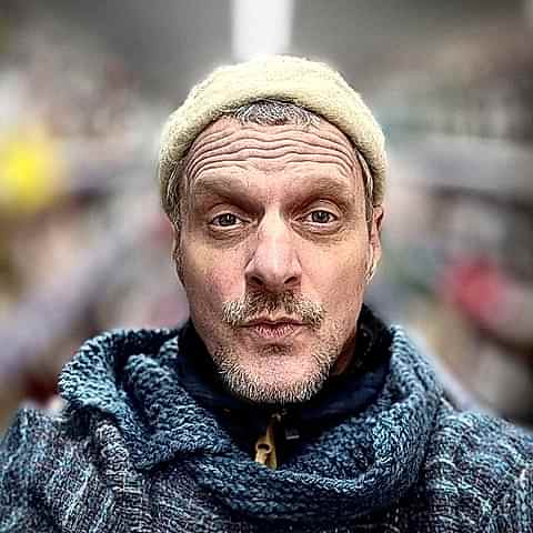 DJ_KOZE-Portrait_sRGB_FullRes_