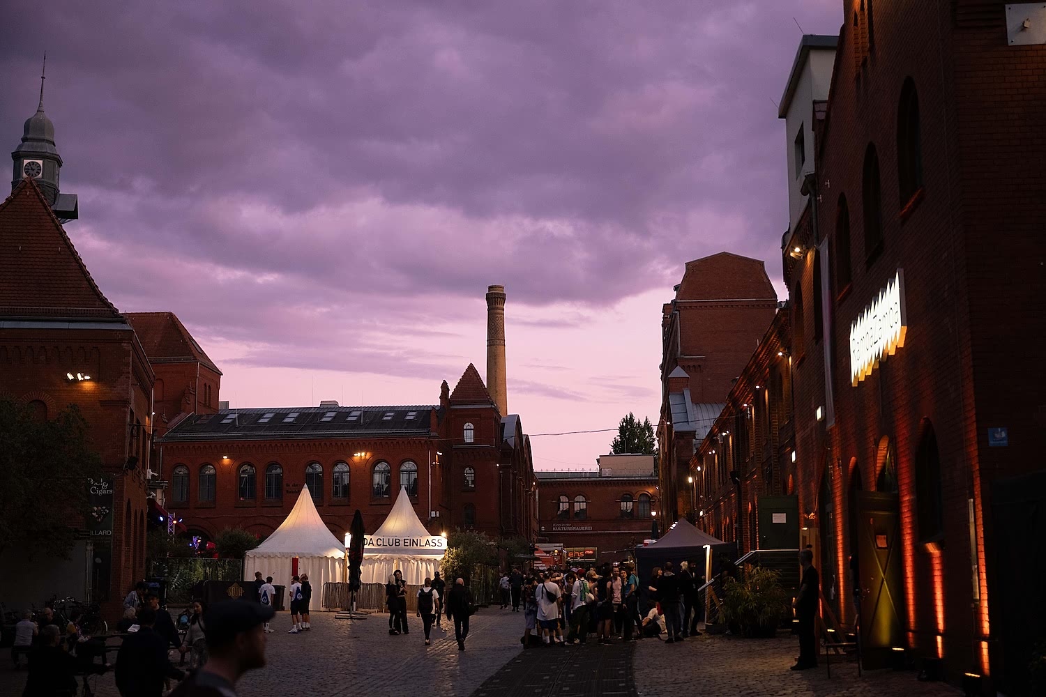 30.08_Moods-and-Sponsors_Kulturbrauerei©Camille-Blake-1